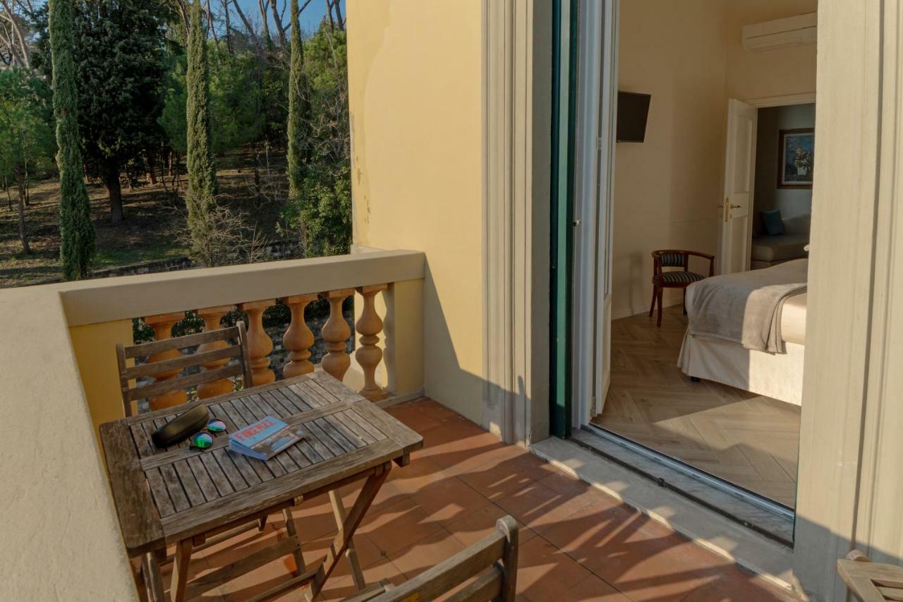 Dimora Salviati Bed & Breakfast ฟลอเรนซ์ ภายนอก รูปภาพ